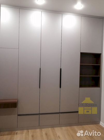 Встроенный шкаф
