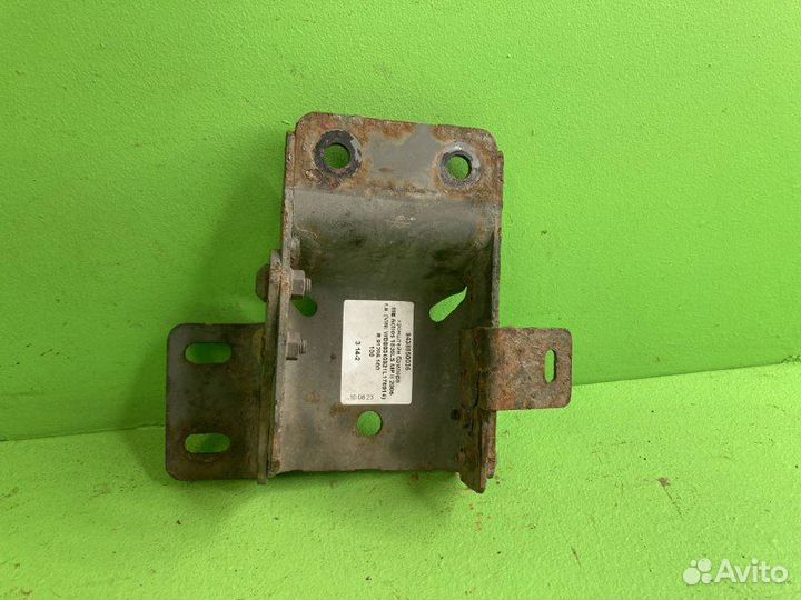 Кронштейн бампера mercedes-benz actros MP II