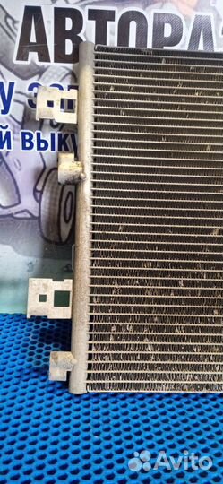 Радиатор кондиционера Renault Sandero