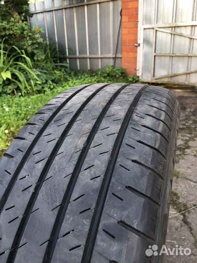 Bridgestone Alenza H/L 33 225/60 R18 100H