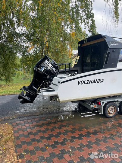 Катер Волжанка 67 Voyager 700 cabin