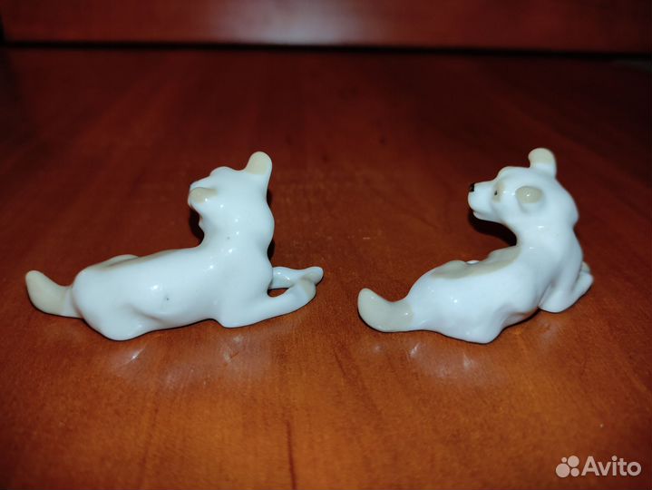 Собачка лфз фарфор СССР 2 шт. миниатюры