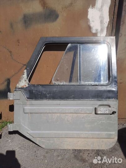 Двери на луаз