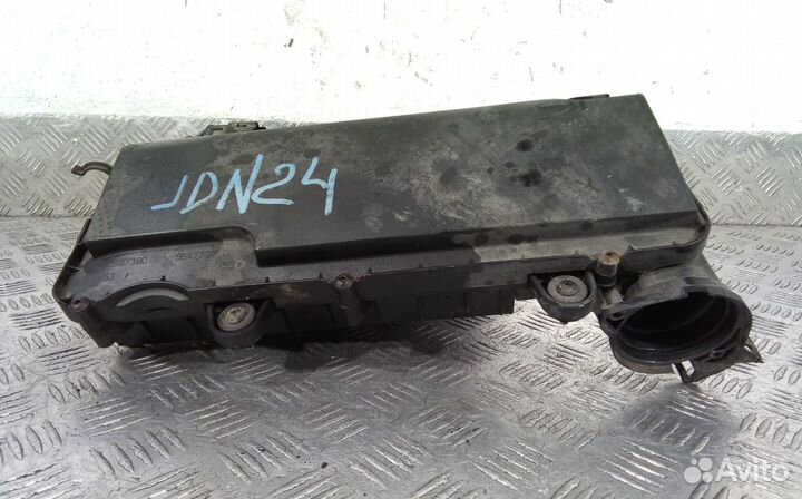 Корпус воздушного фильтра Ford Fusion рест. 2007