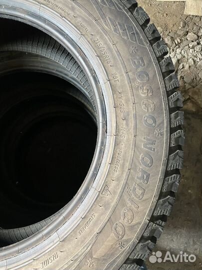 Viatti Bosco Nordico V-523 215/65 R16 98T