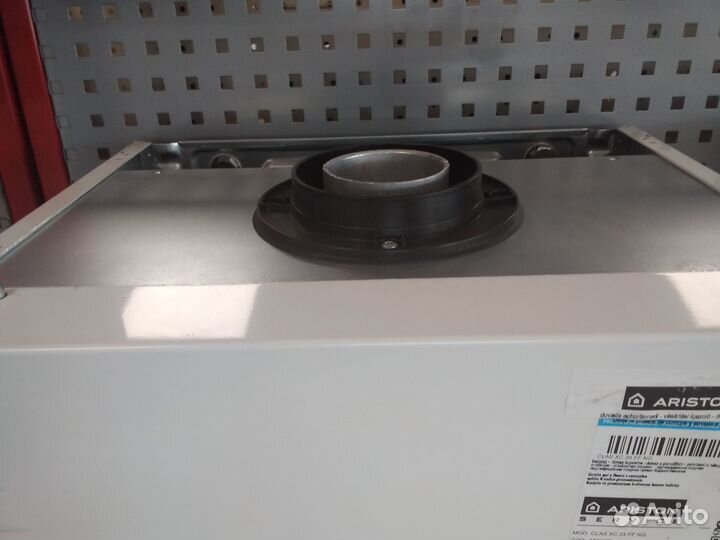 Котел газ. Двухконтурный ariston clas XC 24кВт