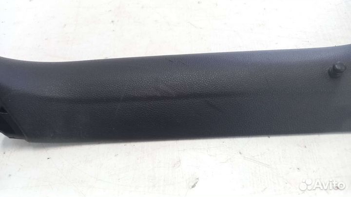 Обшивка крышки багажника левая Volkswagen Tiguan 2