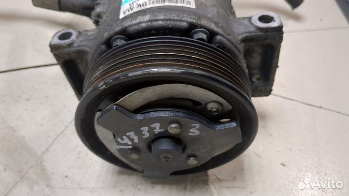 Компрессор кондиционера Volkswagen Passat 6
