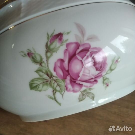 Чешская фарфоровая супница