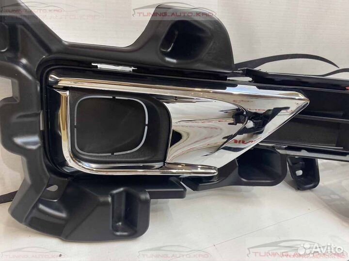 Противотуманные фары Toyota LC 200 с 2016г B7382