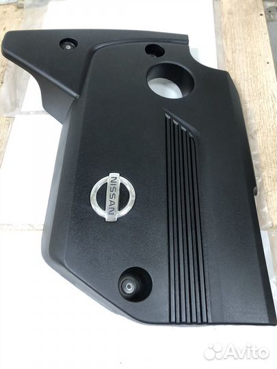 Декаротивная крышка двигателя Nissan Teana L33