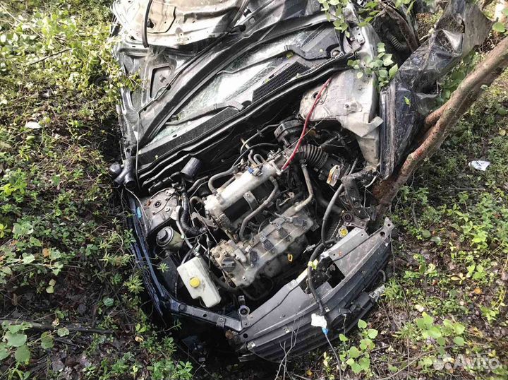 Nissan Almera Classic B10 кузов по частям