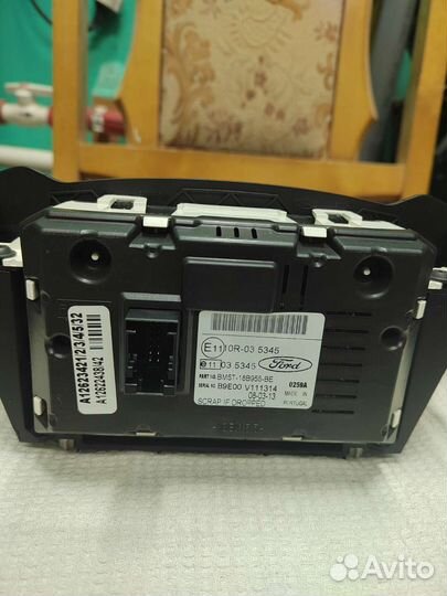 Штатный дисплей форд Куга