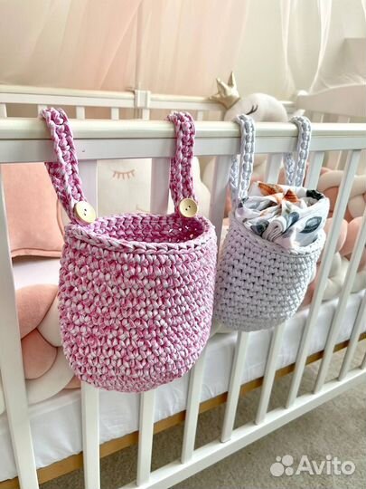 Корзинка-органайзер на кроватку