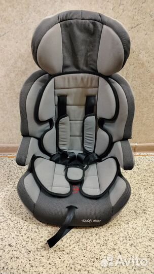 Автомобильное кресло