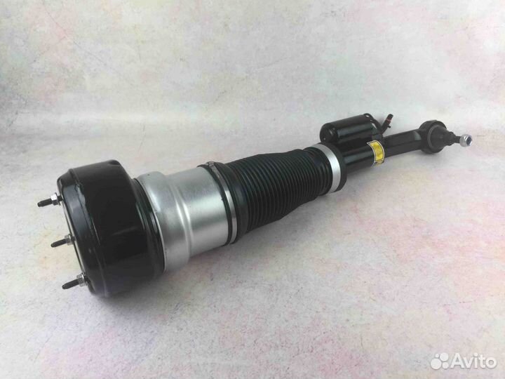 Cтойка передняя Mercedes S W221, CL W216 4Matic