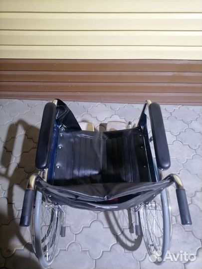 Инвалидная коляска