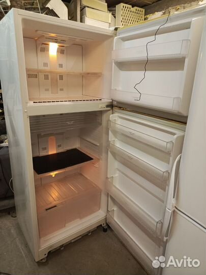 Холодильник daewoo