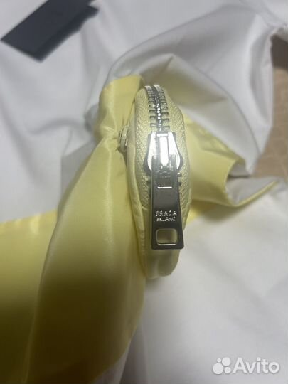 Футболка женская Prada