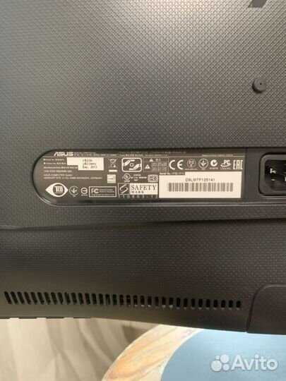 Монитор Asus 21.5