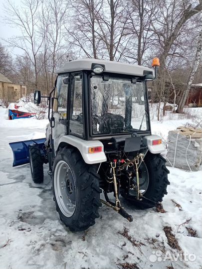 Трактор колесный