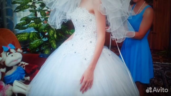 Свадебное платье