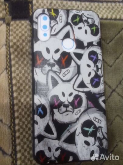 Чехол на телефон