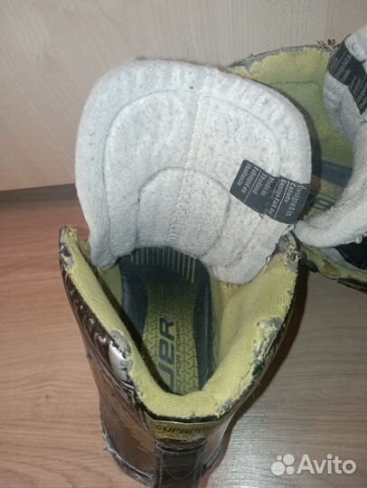 Хоккейные коньки bauer