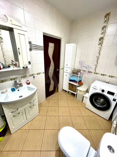 Дом 385 м² на участке 10 сот.