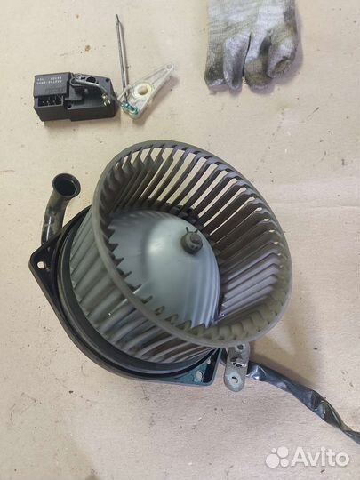 Моторчик печки для Mitsubishi Lancer 9