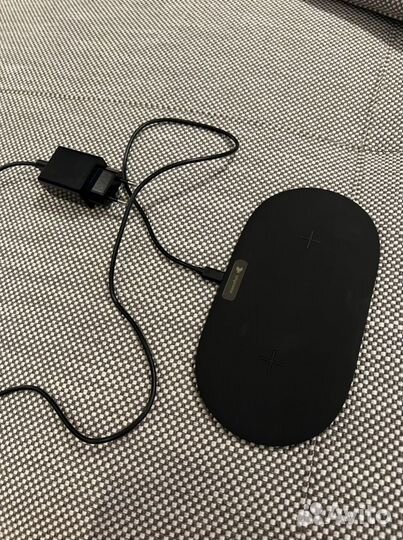 Беспроводная зарядка для 2ух телефонов. Moonfish