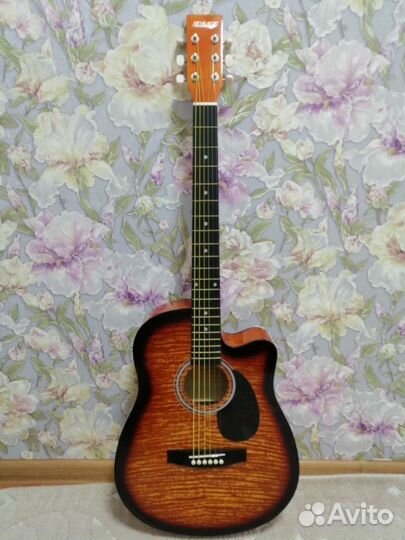 Акустическая гитара