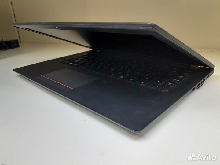 Ноутбук Lenovo / Core I3 / 4Gb DDR4 / Intel до 8Gb