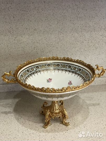 Ваза на ножке