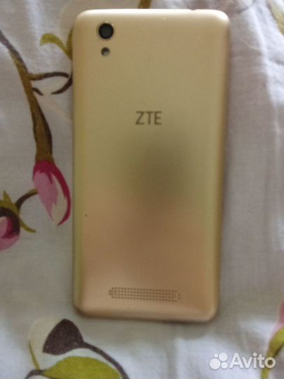 ZTE Blade X3, 8 ГБ