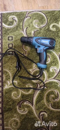 Шуруповёрт Makita от сети 220 В