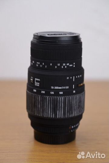 Объектив Sigma AF 70-300mm f/4-5.6 DG macro
