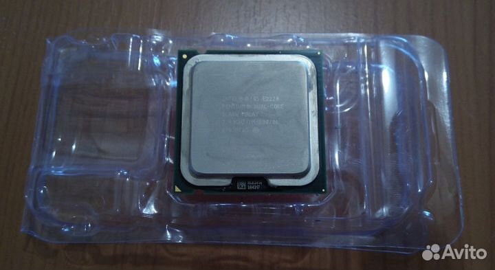 Процессор Intel Pentium Dual Core E2220 2.4 Ггц