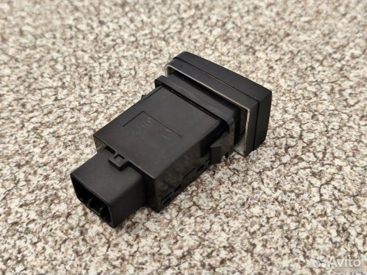 Кнопка подогрева сидений правая Hyundai Tucson