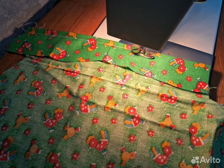 Швейная машинка чайка 143