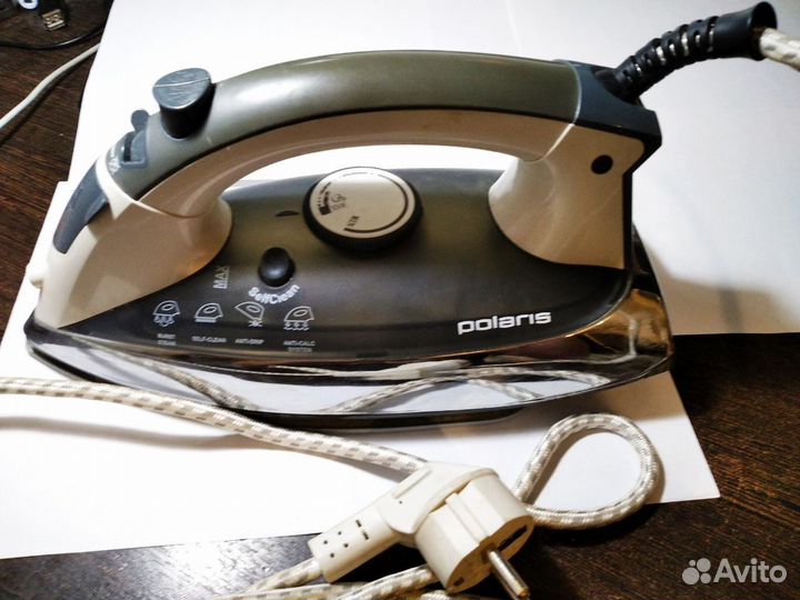Утюг Polaris