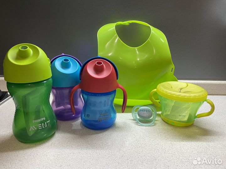 Бутылочки Avent Natural и поильники Avent