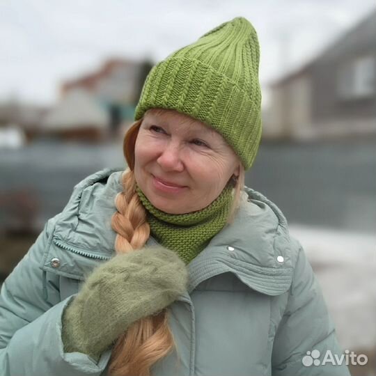 Вязаный комплект женский