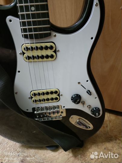 Электро гитара