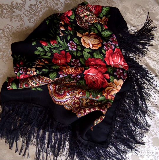Платок чёрный 110х110