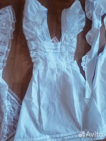 Белый школьный фартук