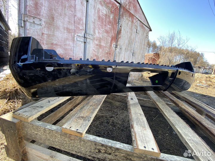 Бампер задний Escalade III ESV