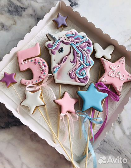 Пряники на заказ, топперы на любой повод и бюджет