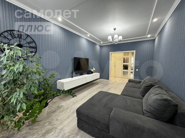 3-к. квартира, 83,6 м², 2/15 эт.