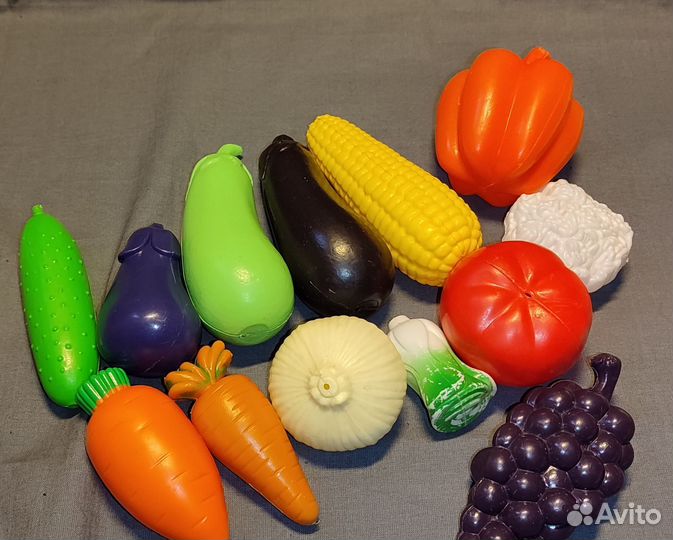 Детская посуда, овощи